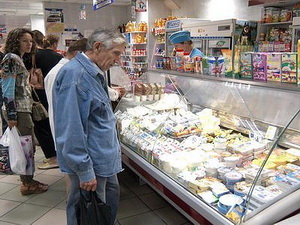 В торговой сети обнаружено свыше 400 кг просроченных продуктов питания