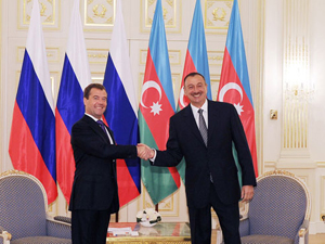 Президенты Азербайджана и России провели встречу один на один