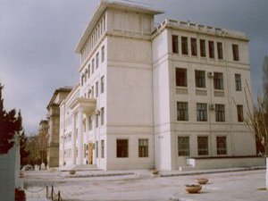 Определен список ВУЗов, в которые будут переведены студенты АМУ