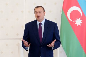 Ильхам Алиев: «Наши верующие граждане, с честью выдержав испытания поста, с чувством гордости провожают дни Рамазана»
