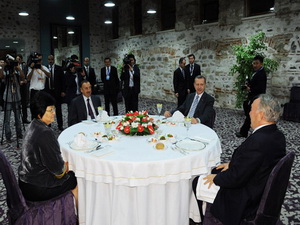 В Стамбуле был устроен официальный ужин в честь глав государств