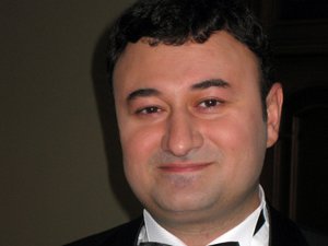 Армения держится за переговорный процесс из страха перед военными действиями со стороны Азербайджана - Эксперт