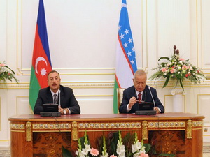 Президенты Ильхам Алиев и Ислам Каримов выступили с заявлениями для прессы