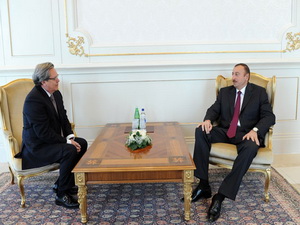 Президент Ильхам Алиев принял верительные грамоты новоназначенного посла Мексиканских Соединенных Штатов в Азербайджане