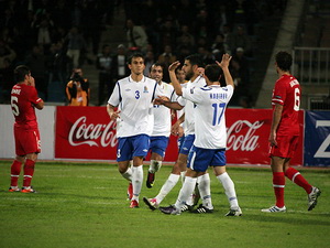 Сборная Азербайджана по футболу покинула последнее место в отборочной группе Евро-2012