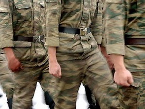 Дед убитого в армии армянского солдата готовится к самосожжению