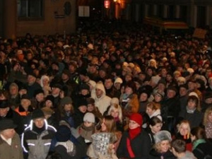 Оппозиция в Минске провела многотысячный митинг у Дома правительства впервые за 10 лет