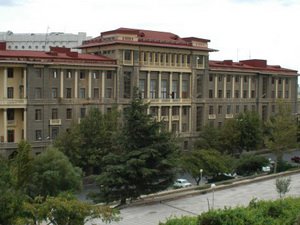 Кабмин АР обнародовал точные дни «новогодних» праздников