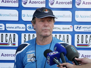Берти Фогтс вызвал в сборную Азербайджана 21 футболиста