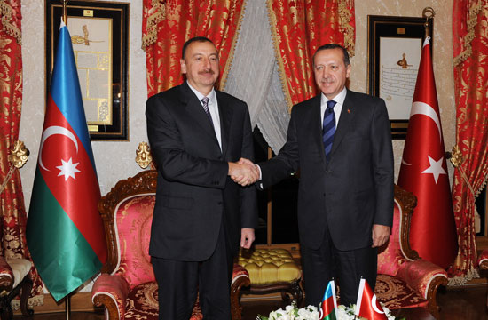 Ильхам Алиев встретился с Реджепом Тайипом Эрдоганом - ФОТО
