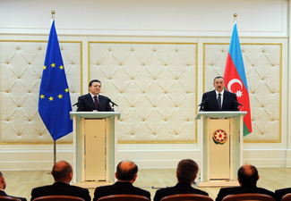 Ильхам Алиев и председатель Жозе Мануэль Баррозу выступили с заявлениями