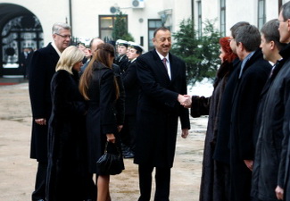 В Латвии состоялась официальная церемония встречи Президента Азербайджана - ФОТО