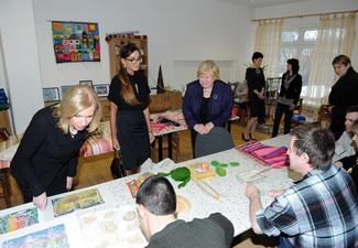 Мехрибан Алиева посетила Центр социального развития «Saule» в Риге - ФОТО