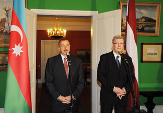 Ильхам Алиев: «Азербайджан с большой надеждой смотрит на реализацию программы ЕС «Восточное партнерство» - ФОТО