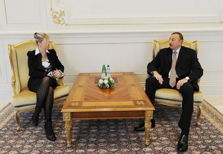 Ильхам Алиев принял новоназначенного посла Швейцарии в Азербайджане