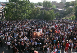 В Ереване уличные торговцы организовали акцию протеста