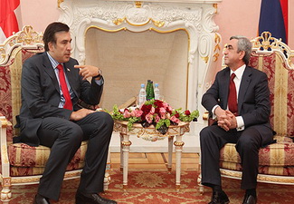 Президенты Армении и Грузии обсудили упрощение перехода границы