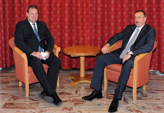 Ильхам Алиев встретился с президентом компании TeliaSonera Eurasia