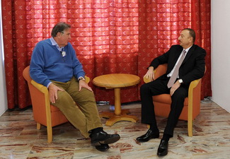 Ильхам Алиев встретился с председателем правления компании RWE