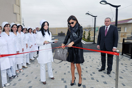 Мехрибан Алиева приняла участие в церемонии открытия реконструированной амбулатории номер 34 - ФОТО