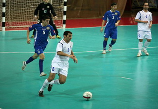 В Баку чемпионы Европы по футзалу одержали свою вторую победу