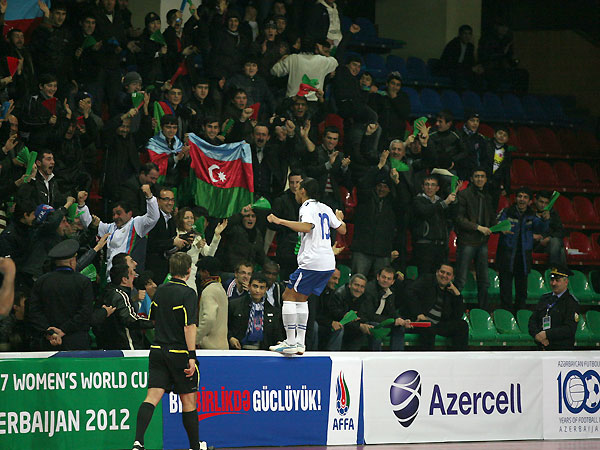 Азербайджан против Франции - ФОТО