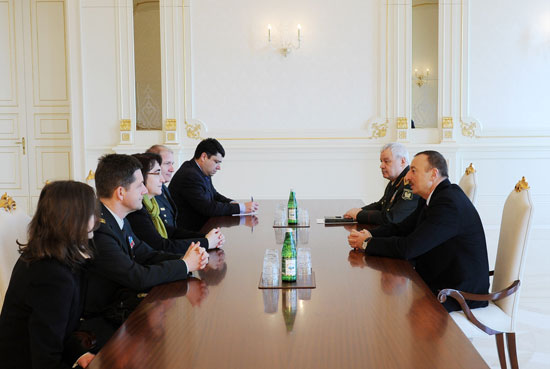 Ильхам Алиев принял делегацию во главе с министром обороны Словении
