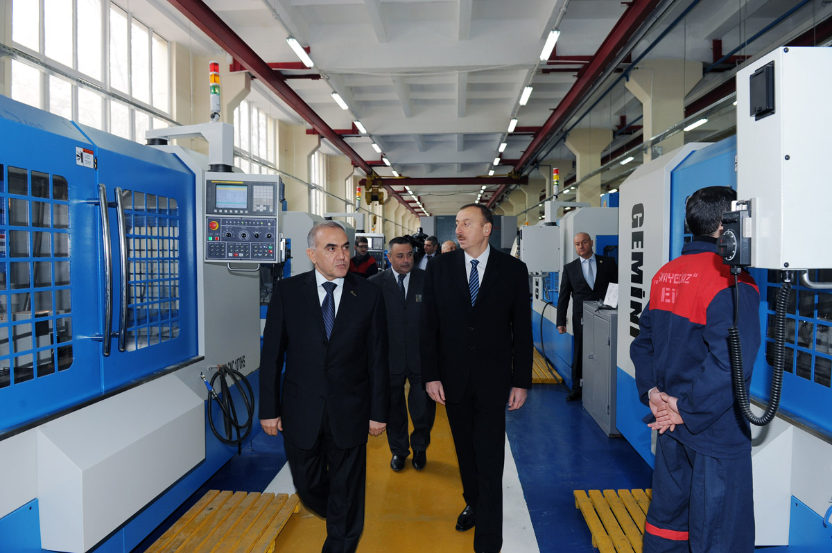 Ильхам Алиев запустил в эксплуатацию реконструированный научно-производственный Центр «Сенайеджихаз» - ФОТО