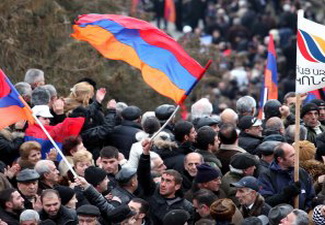В центре Еревана начался митинг оппозиции