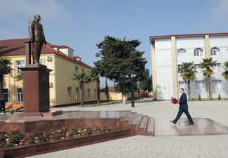 Президент Ильхам Алиев прибыл в Астаринский район - ФОТО