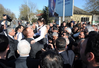 Ильхам Алиев встретился с жителями Лянкярана - ФОТО