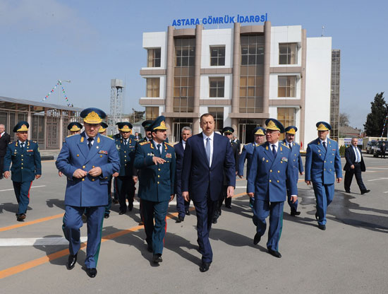 Ильхам Алиев ознакомился с реконструированным Астаринским таможенным управлением - ФОТО