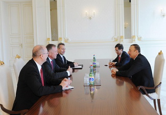 Ильхам Алиев принял бывшего премьер-министра Чехии