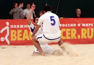 На турнире в Санкт-Петербурге сборная Азербайджана по пляжному футболу одержала свою вторую победу