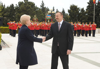 Состоялась церемония официального приветствия Президента Литвы - ФОТО