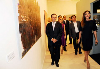 Мехрибан Алиева ознакомилась с выставкой «Шедевры искусства» в Музее современного искусства - ФОТО