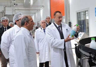 Ильхам Алиев принял участие в открытии молочного комбината «Атена» в селе Агабейли Агджабединского района - ФОТО