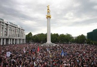 В центре Тбилиси проходит очередная акция протеста оппозиции