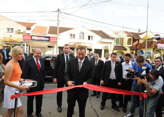 Ильхам Алиев принял участие в открытии посольства Азербайджана в Сербии - ФОТО