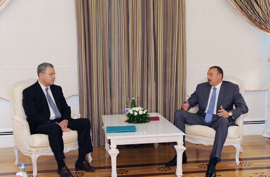 Ильхам Алиев принял руководителя компании bp-Азербайджан Рашида Джаваншира - ФОТО
