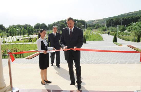 Ильхам Алиев принял участие в открытии Центра Гейдара Алиева в Хызы - ФОТО