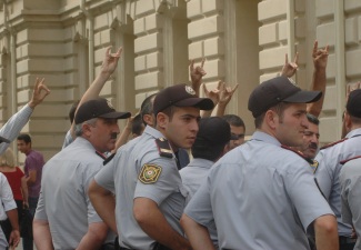 Перед посольством Ирана в Баку прошла акция протеста - ФОТО