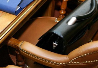 Более 3 тыс. работников сферы здравоохранения старше 65 лет отправлено на пенсию