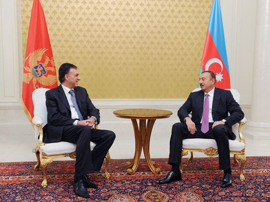 Состоялась встреча один на один президентов Азербайджана и Черногории - ФОТО
