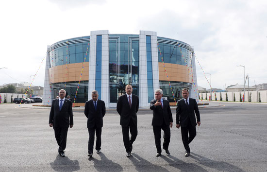 Ильхам Алиев принял участие в открытии Губинского автовокзала - ФОТО