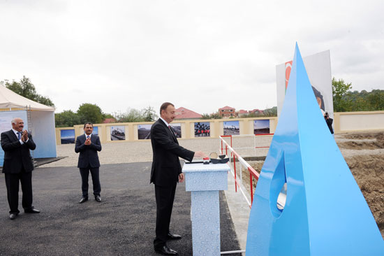 Ильхам Алиев ознакомился с проектом реконструкции системы водоснабжения и канализации города Губы - ФОТО