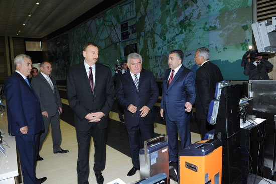 Ильхам Алиев посетил Центр интеллектуального управления транспортом в Баку - ФОТО