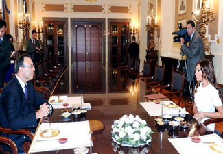 Первая леди Азербайджана встретилась с бывшим Президентом Болгарии - ФОТО