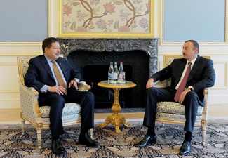Ильхам Алиев принял лауреата Нобелевской премии