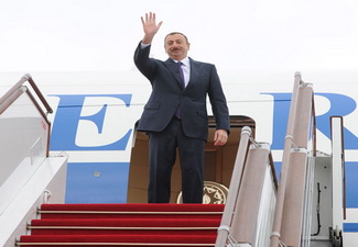 Президент Азербайджана отправился с официальным визитом в Казахстан